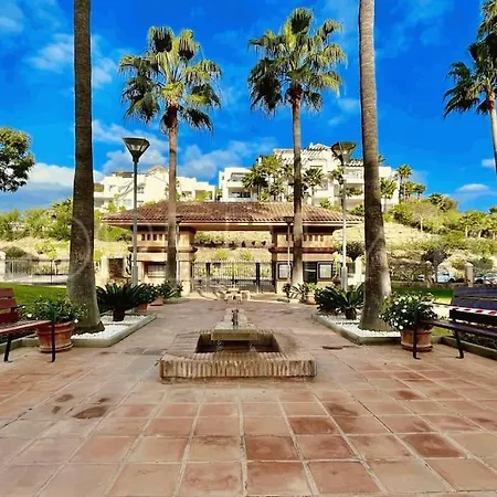Luxurious In Benahavis / Marbella